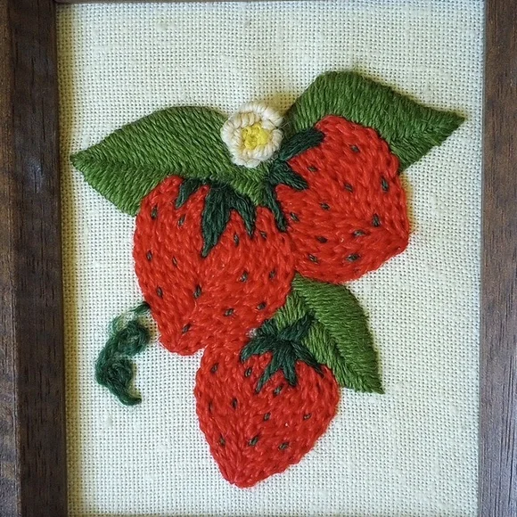 Vintage Completed Crewel Strawberry Sampler in Brown Wood Frame, Red Green White - Picture 2 of 5